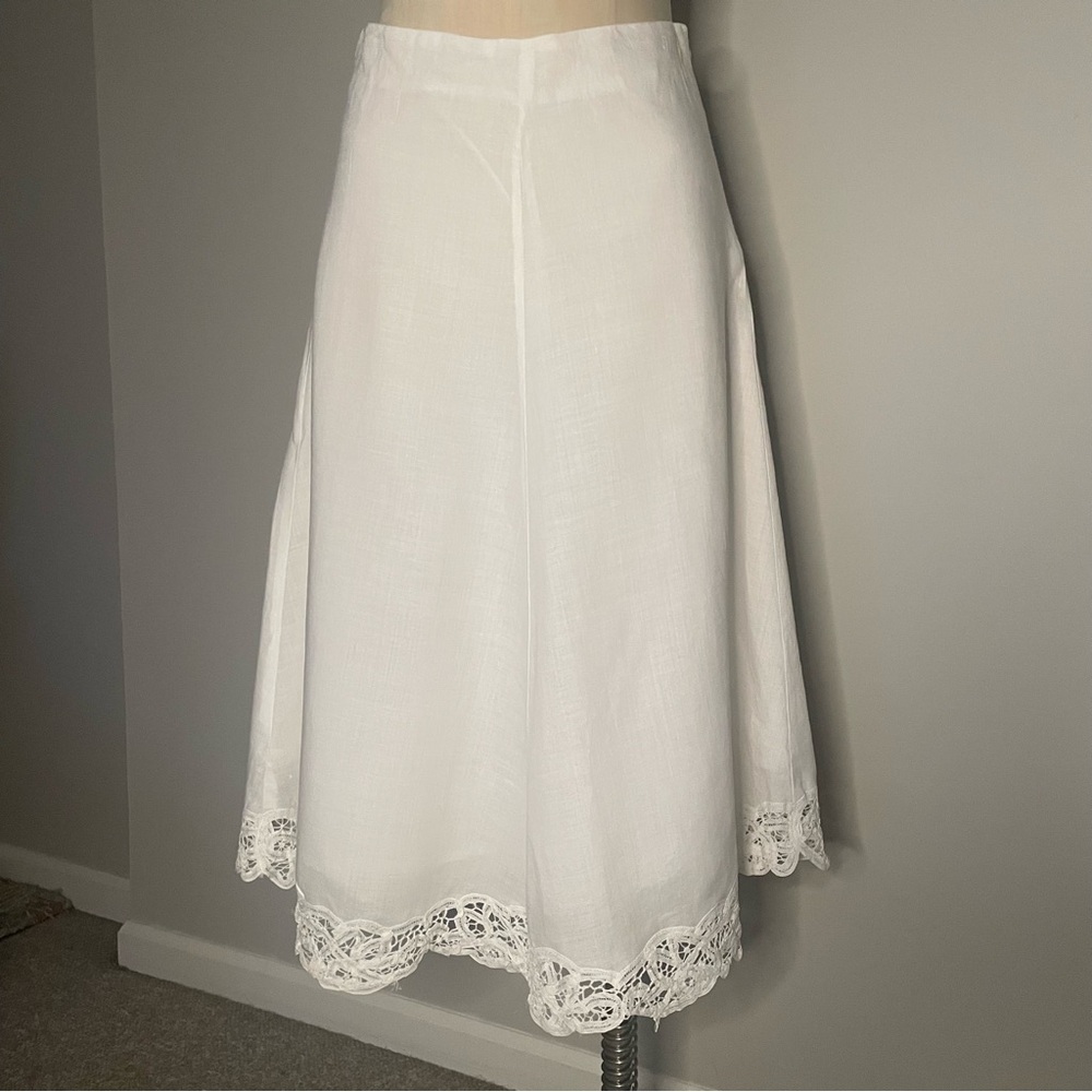 Junction West white lace trim ramie skirt size 4